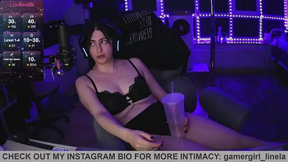 Gamergirl-Linela