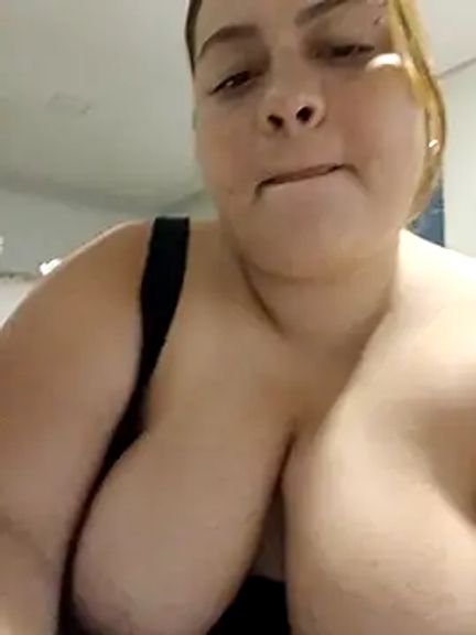 carola_hotwife