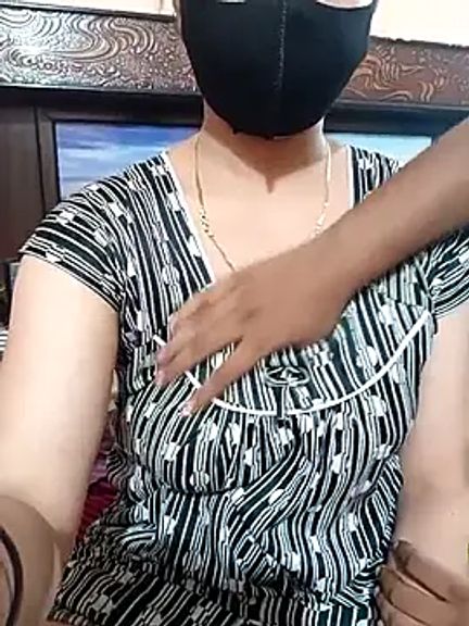 Couple_Dhamaka