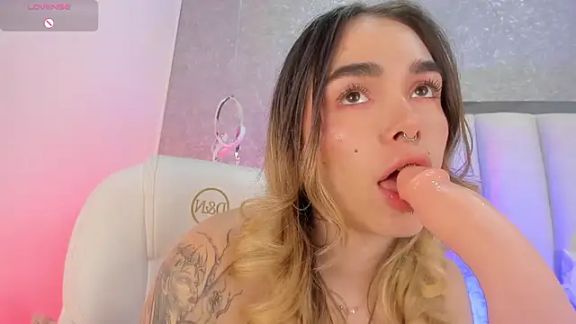 Lucy_Vega