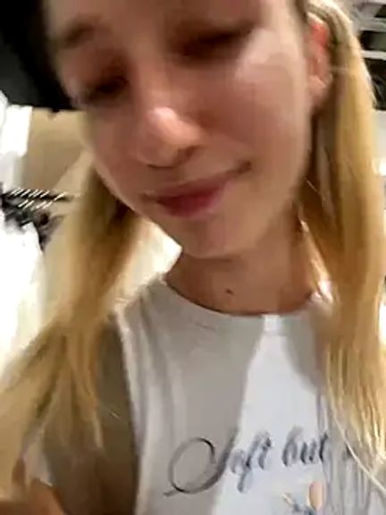 Lia__Love