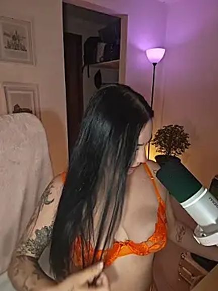 helena_smith