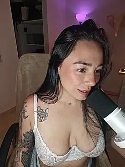 helena_smith