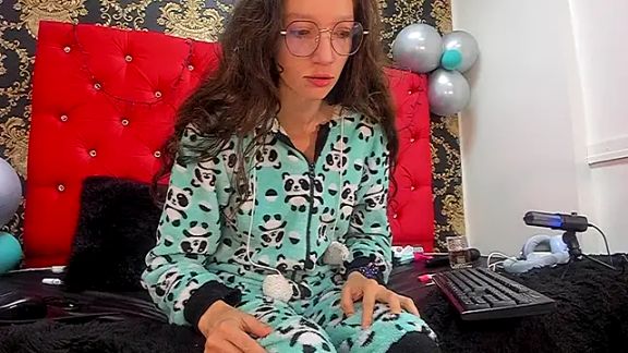 Lucy_cole