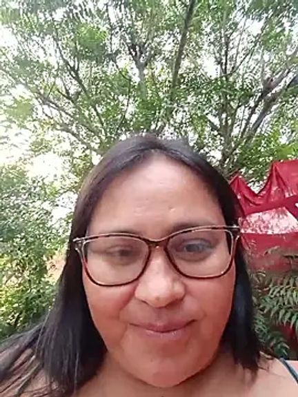 Dirty-Momm-Divorced-Hot