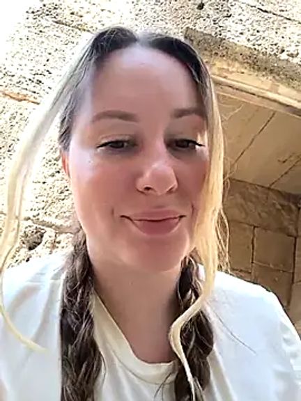 Mona_Plus