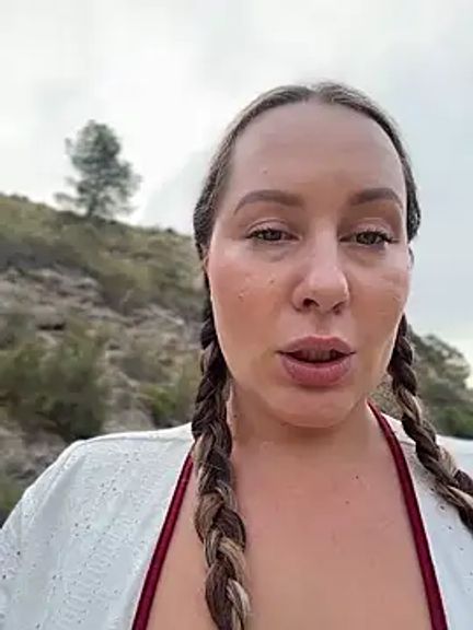 Mona_Plus