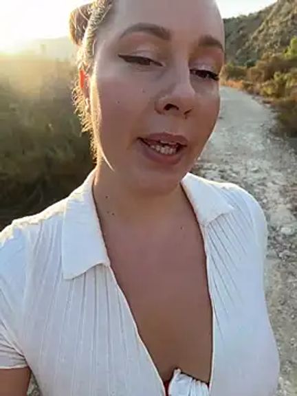 Mona_Plus