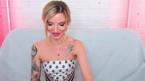 AlinaLovelyX