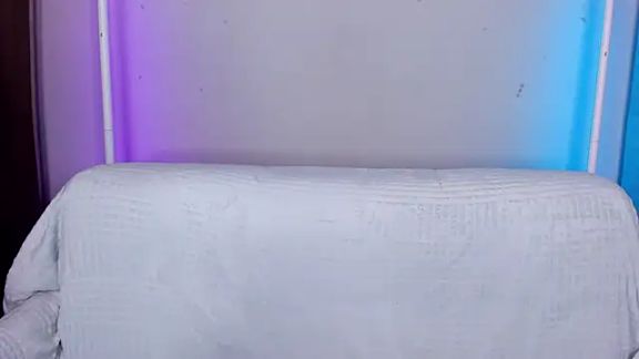 AlinaLovelyX