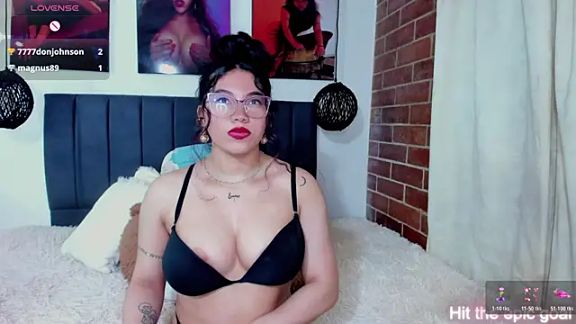 kyliejenner_hot