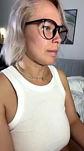 Charming_Daphny