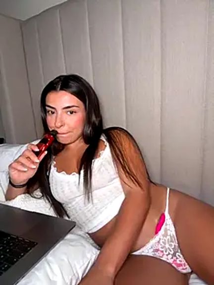 cute_carly_