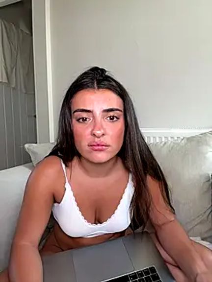 cute_carly_