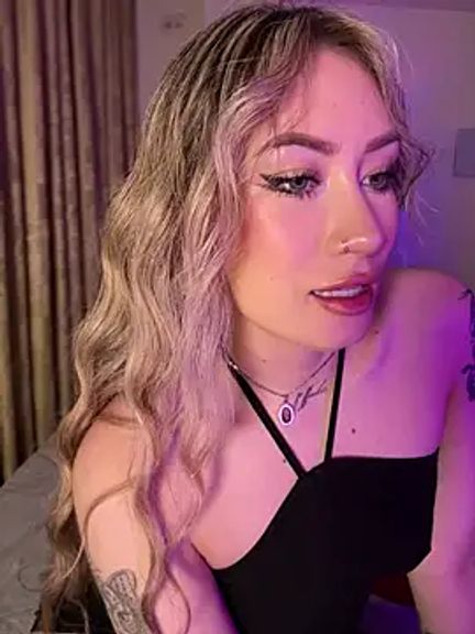 Lally_Valencia__