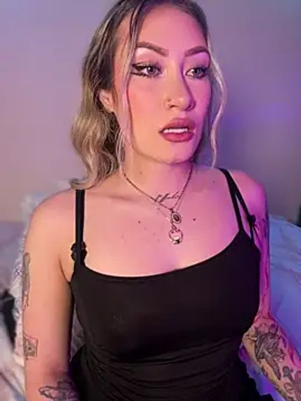 Lally_Valencia__