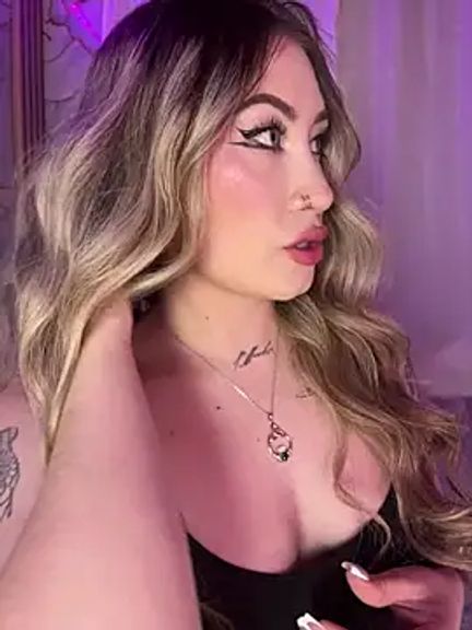 Lally_Valencia__