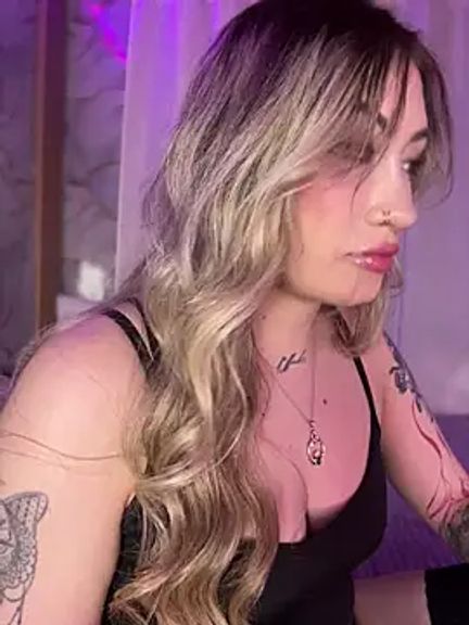 Lally_Valencia__