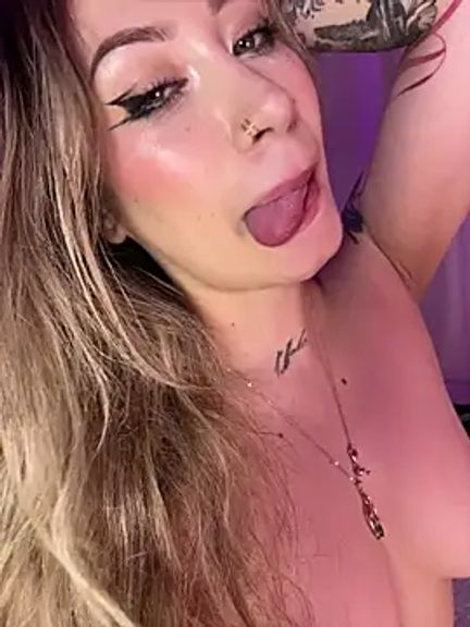 Lally_Valencia__