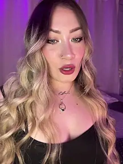 Lally_Valencia__
