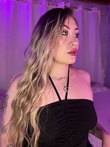 Lally_Valencia__