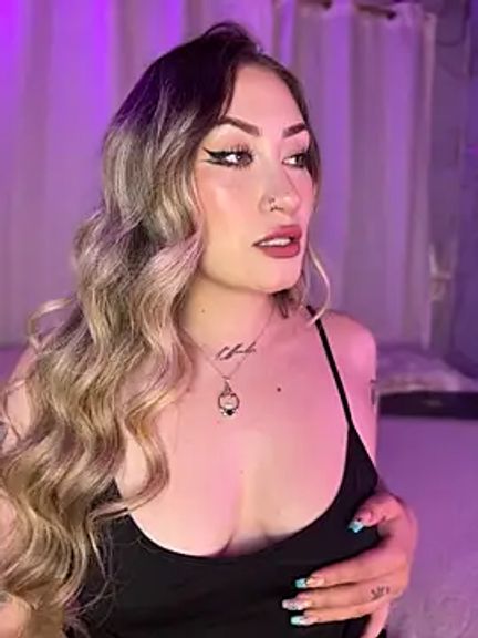 Lally_Valencia__