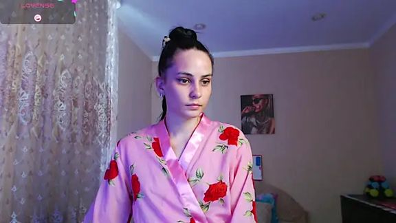 Kriss_brunette_5