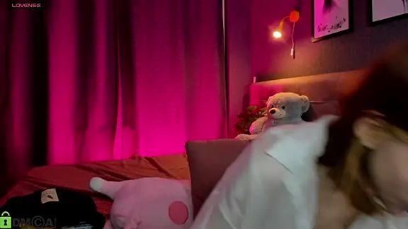 Lesi_Moonie01
