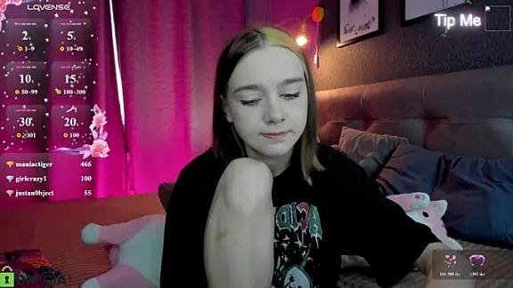 Lesi_Moonie01