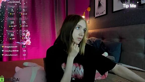 Lesi_Moonie01