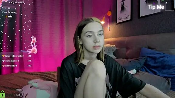 Lesi_Moonie01