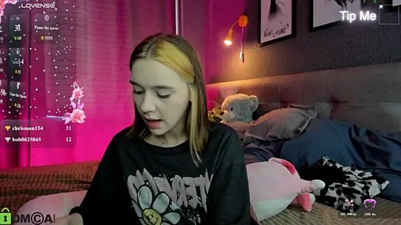 Lesi_Moonie01