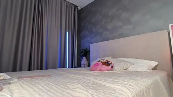 GlossyVixen
