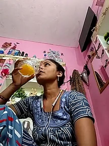 Hotty-Sreya