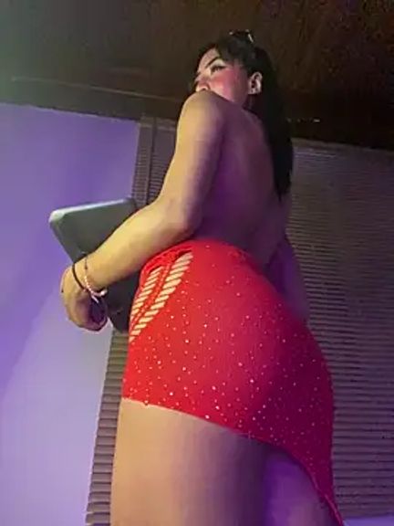 MichelleDiaz_Pink