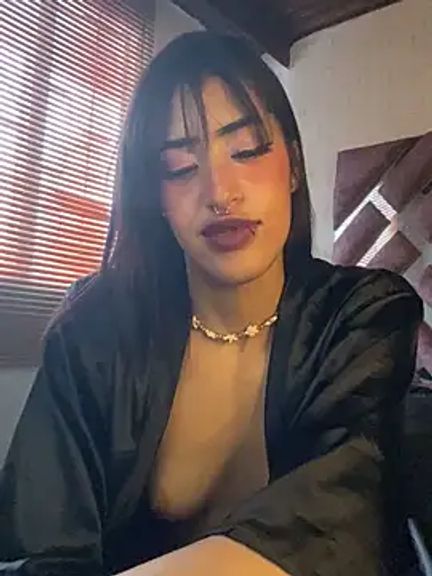 MichelleDiaz_Pink