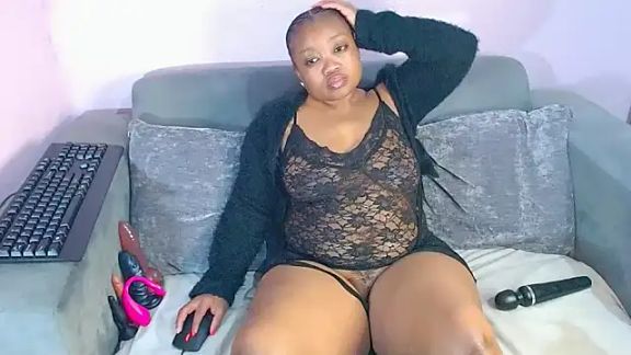 SEXYASSTINAXXX