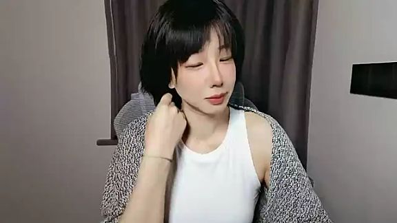 YIYI-520-520
