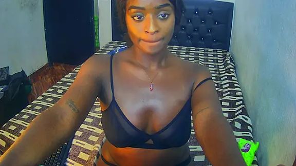 Alisha_Boes1