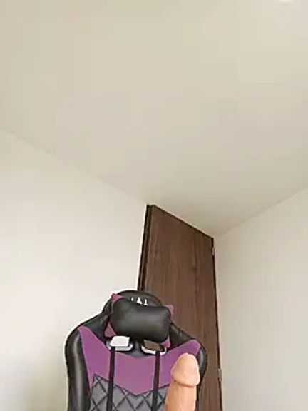 MiaStarts