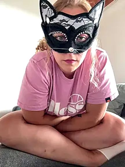 Domina_Cat