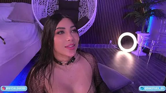 Dakota_Lee