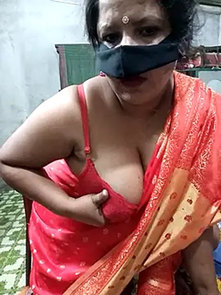 Indian_Hot_Babhi