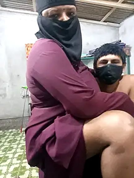 Indian_Hot_Babhi