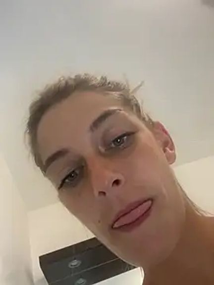 Bellalolahot