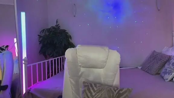 _Vikky_Moon_