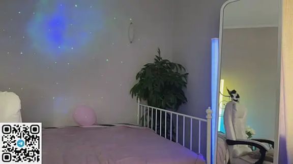 _Vikky_Moon_
