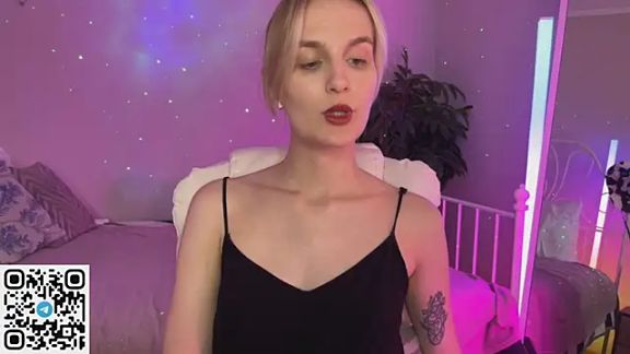 _Vikky_Moon_