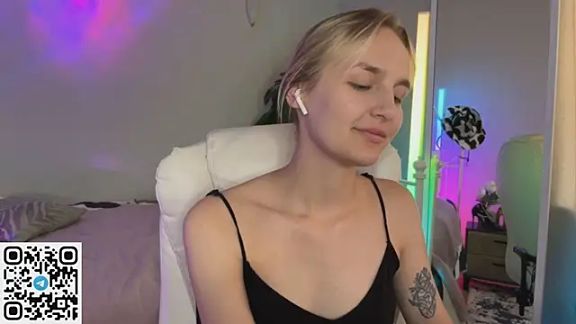 _Vikky_Moon_