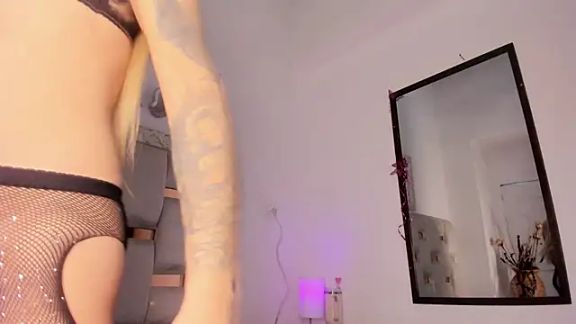 Lola_Blondie